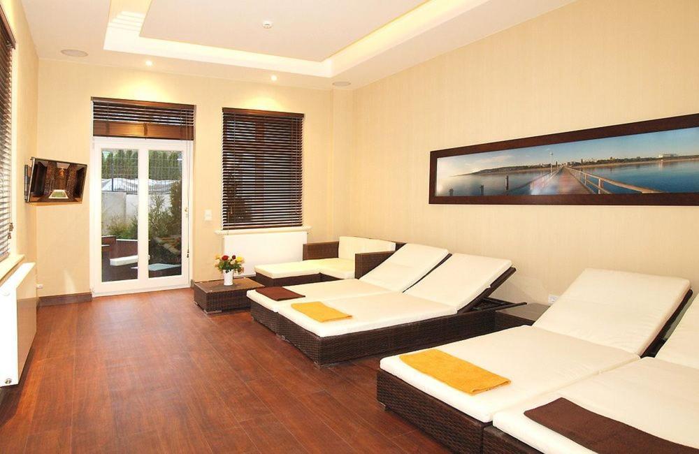 צינוביץ Villa Gruner - Praesidentensuite מראה חיצוני תמונה