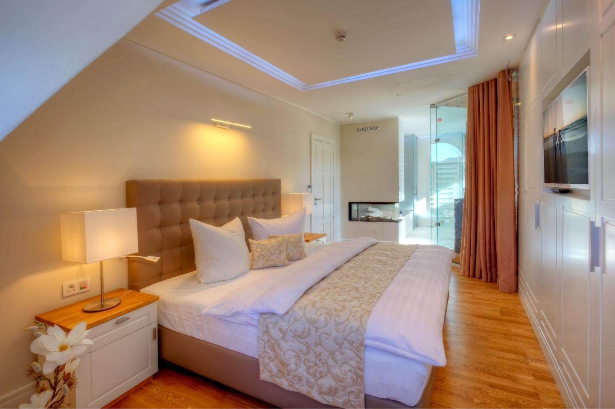 צינוביץ Villa Gruner - Praesidentensuite מראה חיצוני תמונה